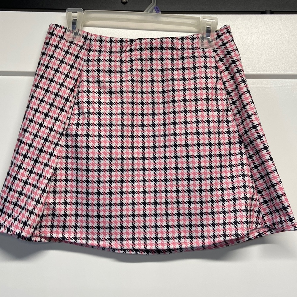 Pink/white/black plaid skirt *WITH POCKETS*